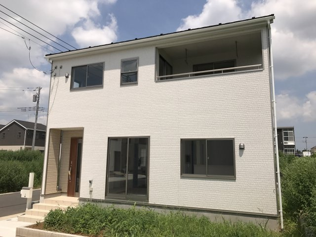 クレイドルガーデン成田市本城第１２の外観