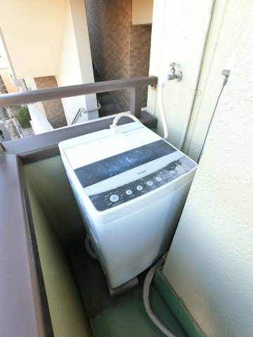 【バルコニー】 | 全自動洗濯機付です