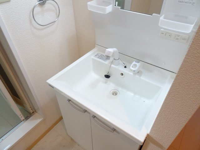 グランシティソレーユⅡの独立洗面台