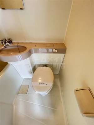 【トイレ】 | リアルフレンズ | 落ち着いた色調のトイレです