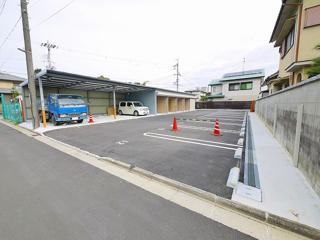 植平トランクルームの外観