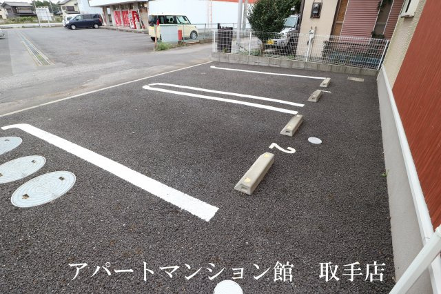 セレーネの駐車場