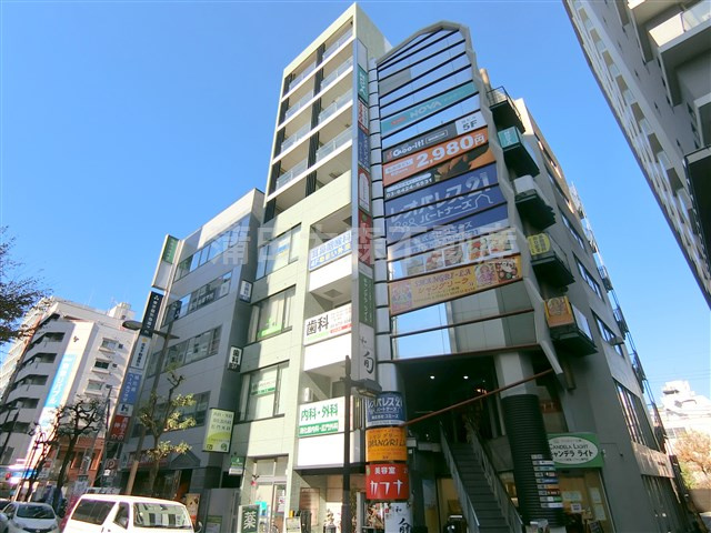 パシフィックタワーの外観