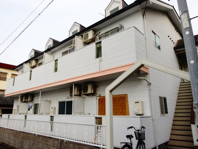 シャトル狭山遊園の外観