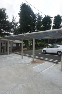 【その他共用部分】 | 横浜ハウス | 横浜ハウス　バイク置場