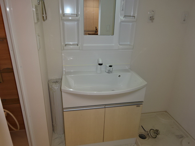 ミルキーウェイ酒津の独立洗面台|シャンプードレッサー