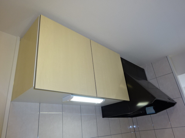 ミルキーウェイ酒津のキッチン|キッチン上収納