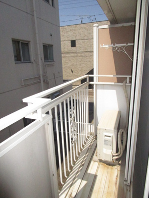 【バルコニー】 | ヒロハウス | 雨戸・ベランダ付です