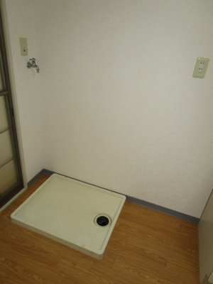 【設備】 | ヒロハウス | 室内洗濯機置場です