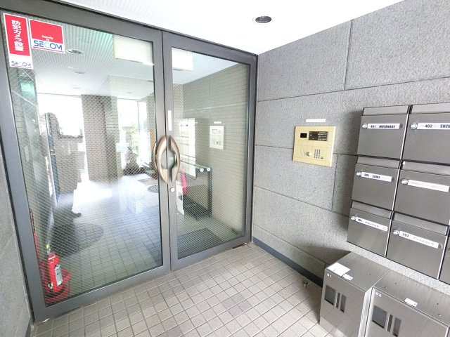 【エントランス】 | オートロック付です