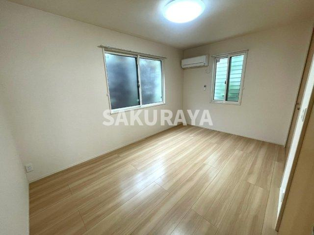 ソラーレの洋室