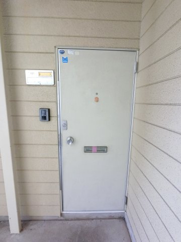 【玄関】 | 101玄関外です