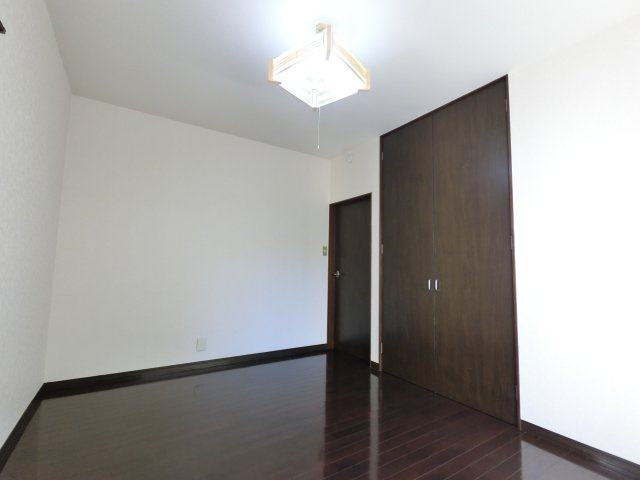 【洋室】 | フローリングです