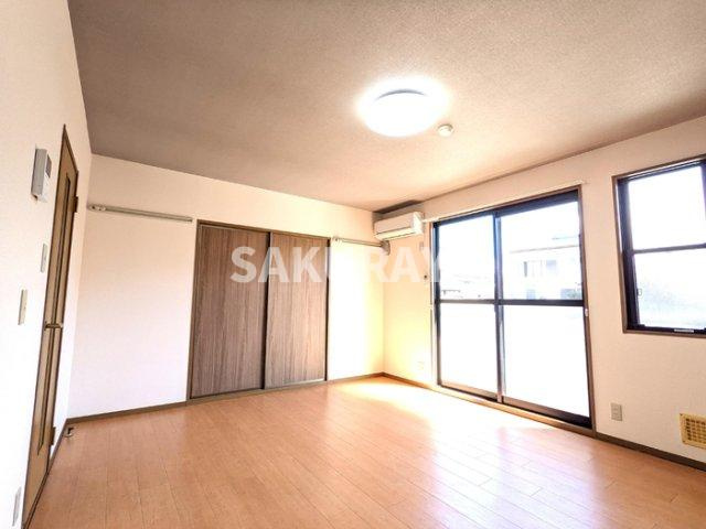 セピアコートの居間・リビング