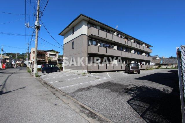 セピアコートの駐車場