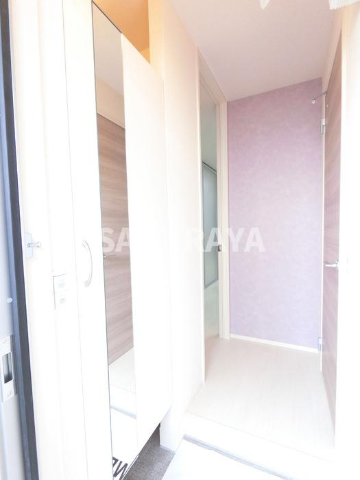 マロニエジャルダン Ａの玄関