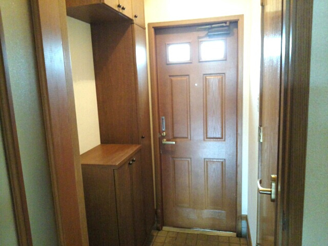 田間パークハイツⅠの玄関