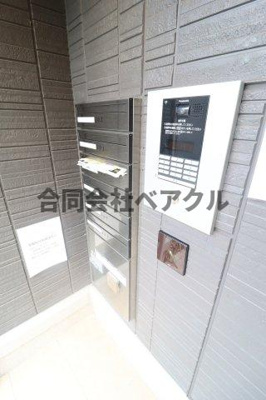 【エントランス】 | サンフローラ伏見板橋 | ゆとりのあるエントランスです