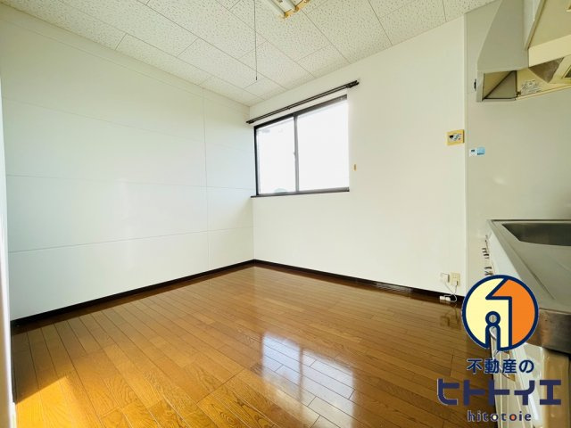 ユノソハイツ蒲原の居間・リビング