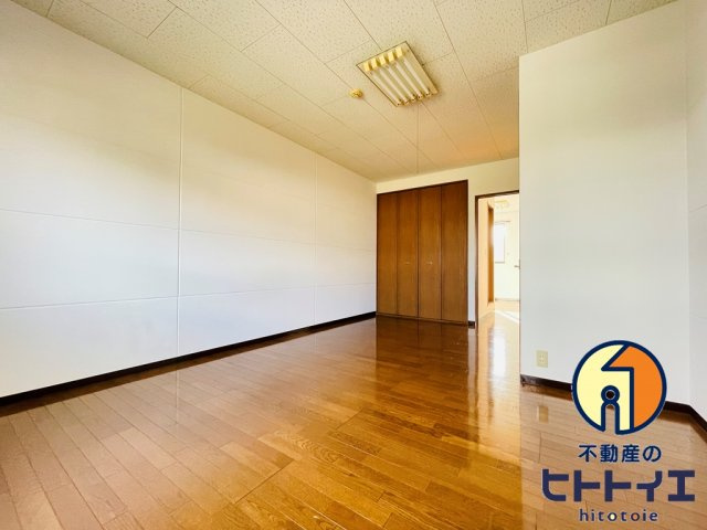 ユノソハイツ蒲原の洋室