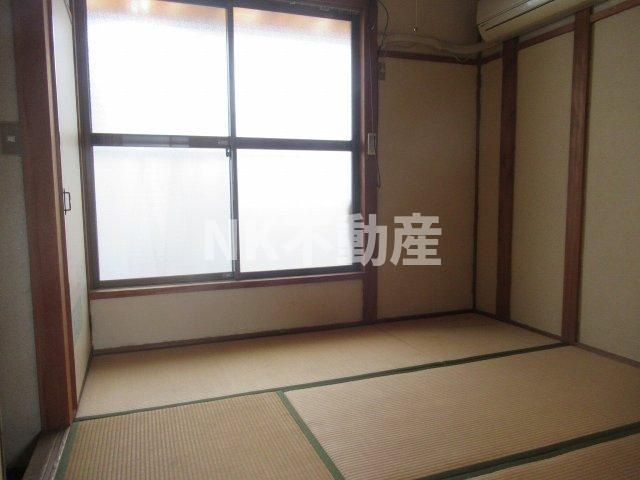 【和室】 | 中小阪1丁目テラスハウス（河内小阪賃貸） | 日本らしい落ち着いた雰囲気の和室です