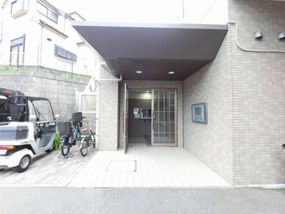 【エントランス】 | ライオンズテラス弘明寺