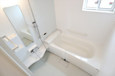 【浴室】 | メゾンベルフォーレ