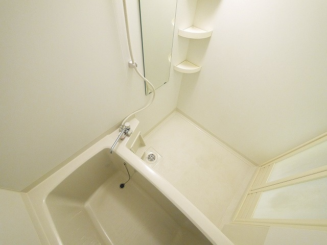 マンション南京終の浴室|日々の疲れを癒すお風呂付です