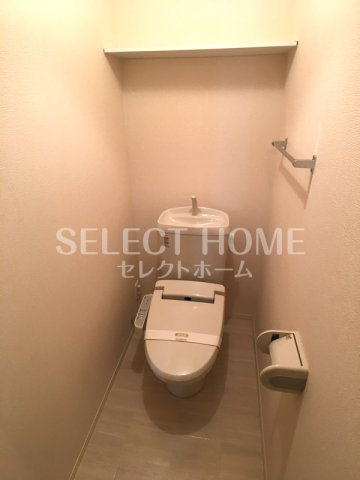 【トイレ】 | レジデンスコーワ | ゆったりとした空間のトイレです
同型タイプ