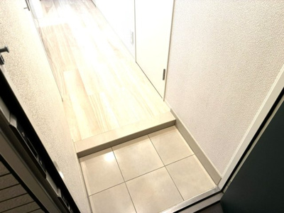 【玄関】 | ラフィスタ芝新町