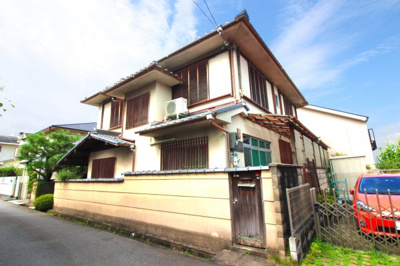 【外観】 | 宇治市木幡檜尾　注文建築　建築条件なし　土地 | 【現在解体中・更地渡し】土地約47.8坪《有効面積》あります。評価価値には欠かせない《間口》が広く《駐車場》や《お庭》スペースが広くとれて、外観もしっかりとしたお家が建てられますね。