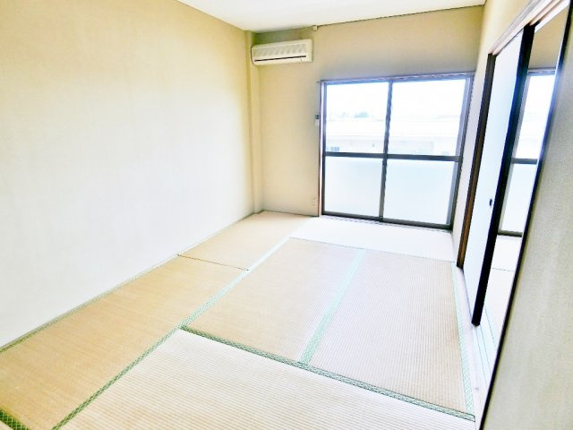 長門アパートＡ棟の和室