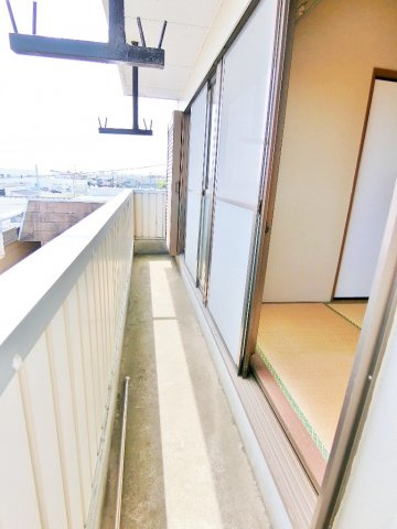 長門アパートＡ棟のバルコニー