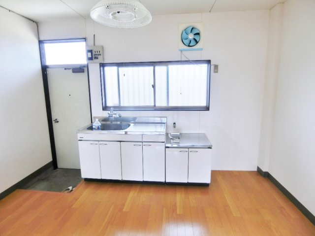 長門アパートＡ棟のキッチン