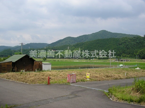 ４３９３６ 揖斐郡揖斐川町谷汲深坂土地