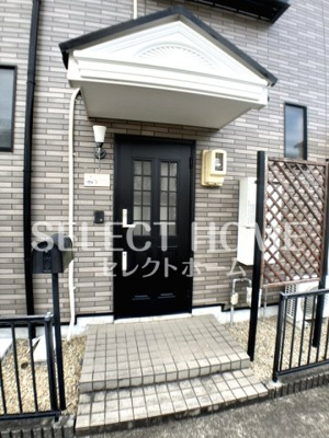 【エントランス】 | ファミールゆう | 清潔なエントランスです