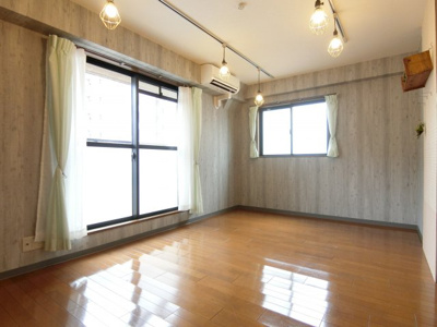 【洋室】 | メッセージ天神橋池田町