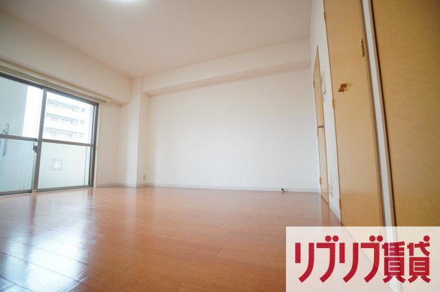 ステーションサイドなかむらの居間・リビング