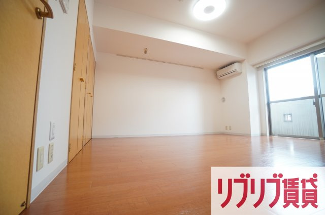 ステーションサイドなかむらの居間・リビング