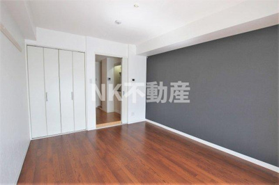 【居間・リビング】 | ネモフィラ（八戸ノ里賃貸） | 綺麗な洋室です