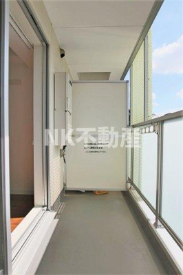 【バルコニー】 | ネモフィラ（八戸ノ里賃貸） | 暖かな日差しのふりそそぐバルコニー