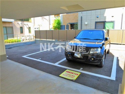 【駐車場】 | ネモフィラ（八戸ノ里賃貸） | カースペースがあります
