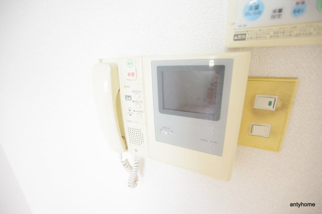 ファミールハイツ北大阪５号棟弐番館　仲介手数料無料のセキュリティ