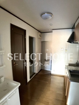 【居間・リビング】 | リベルテコートＹ‘Ｓ | こちらの居間で趣味の時間をお楽しみください