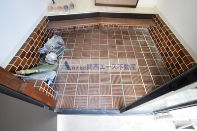 【玄関】 | 山城町１丁目貸家
