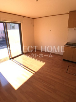 【居間・リビング】 | メゾネット椿北棟 | 使いやすいリビングです