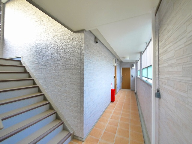 レジデンス北市のエントランス