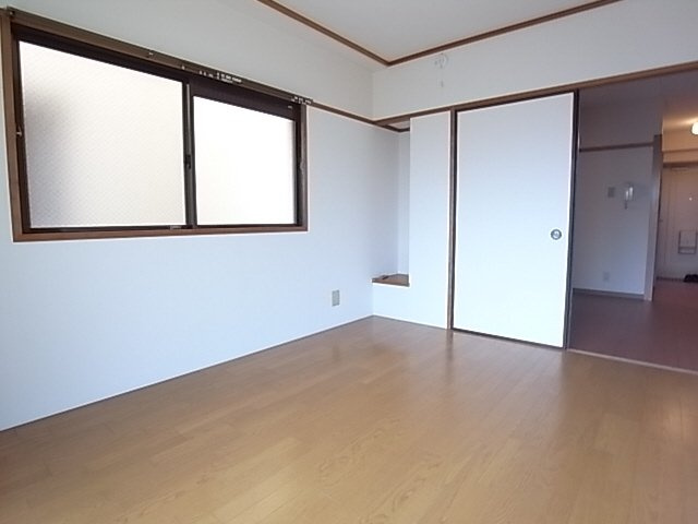 ロイヤル住吉の居間・リビング