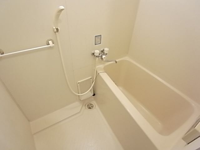 ロイヤル住吉の浴室