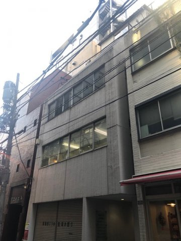 NASビルの外観